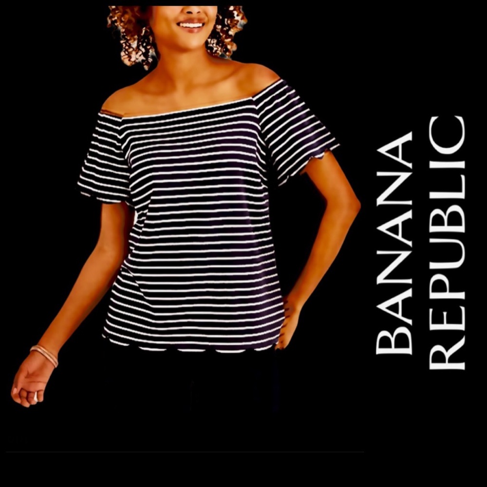 BR Striped On/Off Shoulders Scalloped Top
